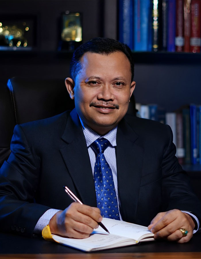 Prof. Dr. H. Dikdik Harjadi, SE., M.Si