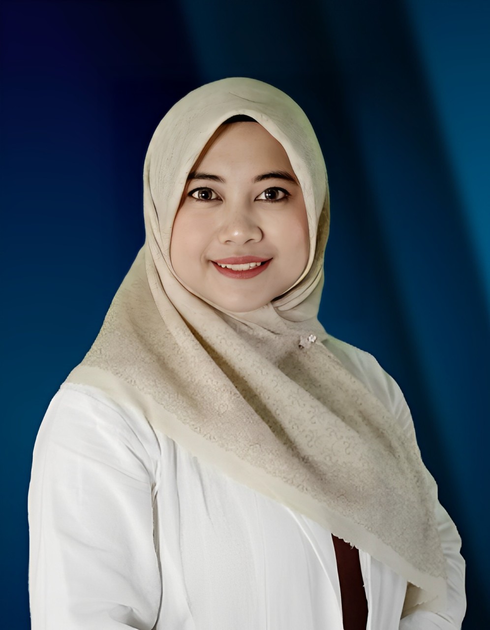 Neng Evi Kartika, MM